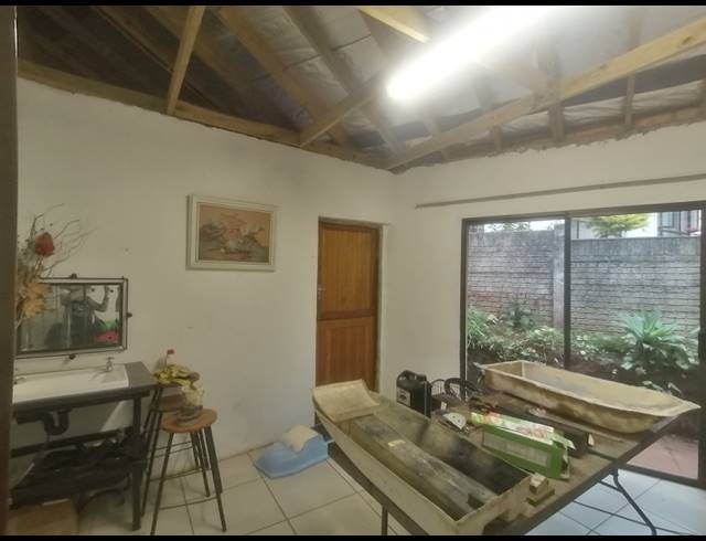 4 BEDROOM FREESTANDING FOR SALE IN PANORAMA